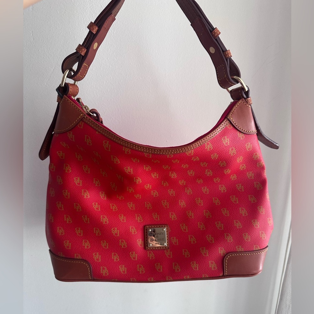 Dooney & Bourke Bag
